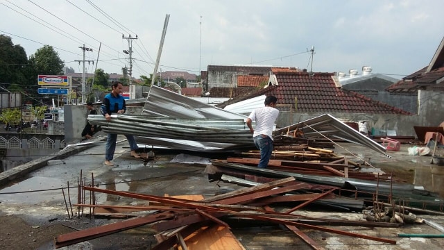 Puting beliung di Yogyakarta. (Foto: Istimewa)