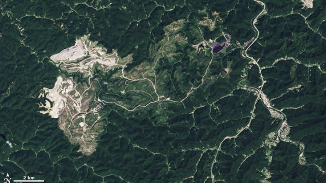 Puncak gunung di West Virginia, 22 Agustus 2015 (Foto: NASA Earth Observatory )