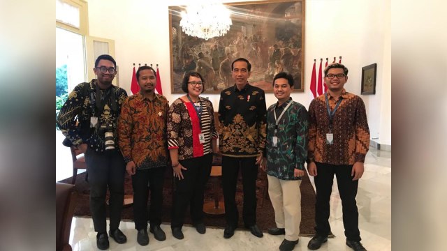 Tim kumparan mewawancarai Jokowi. (Foto: Cornelius Bintang/kumparan)