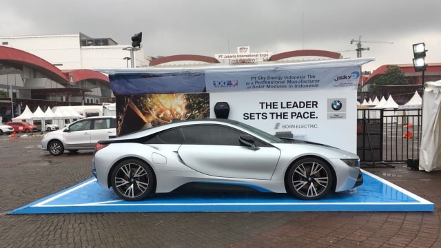 BMW i8 (Foto: Alfons Hartanto/kumparanOTO)