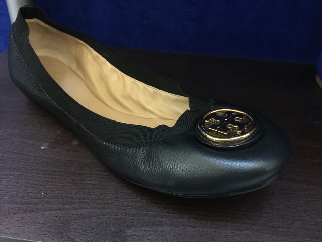 Flat Shoes Tory  Burch Caroline (Foto: Ratmia Dewi/kumparan)