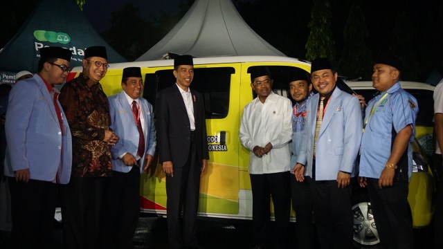 Jokowi Berikan Mobil Operasional ke Remaja Masjid (Foto: Yudhistira Amran Saleh/kumparan)
