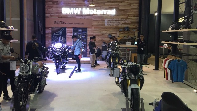 Booth BMW Motorrad Indonesia (Foto: Aditya Pratama Niagara/kumparanOTO)