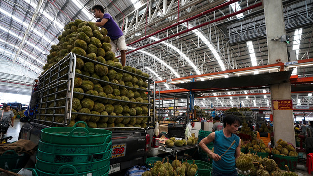 Pasar Durian di Bangkok, Thailand Foto: Reuters/Athit Perawongmetha