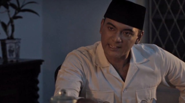 Ario Bayu sebagai Soekarno (Foto: YouTube/FilmSoekarno)