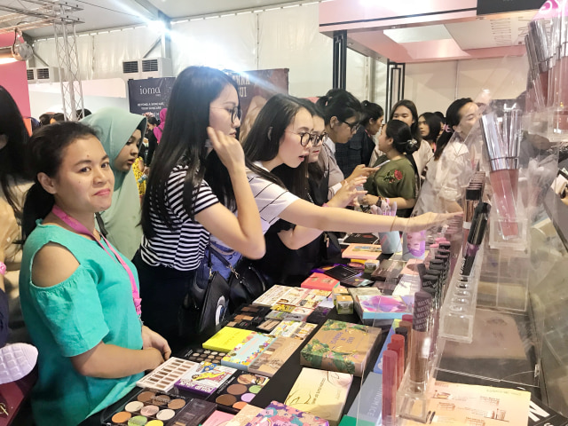 Pengunjung JakartaXBeauty 2018 (Foto: dok. Stephanie Elia/kumparan)