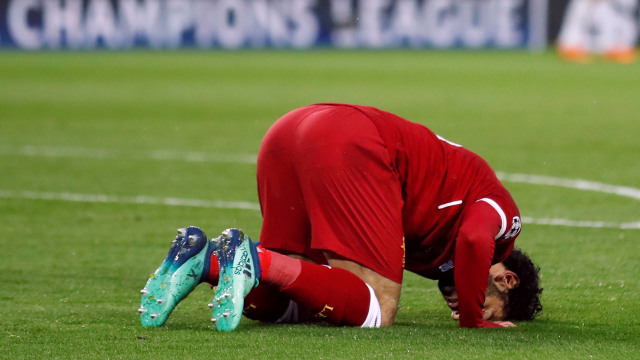 Selebrasi sujud Mohamed Salah. (Foto: Reuters/Carl Recine)
