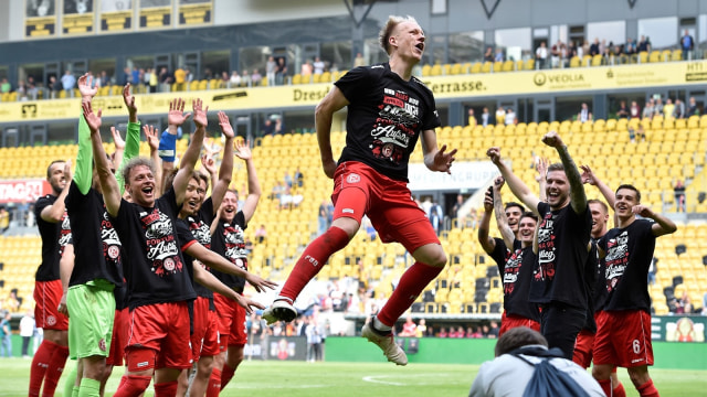 Fortuna Duesseldorf promosi ke Bundesliga 1. (Foto: Reuters/Matthias Rietschel)