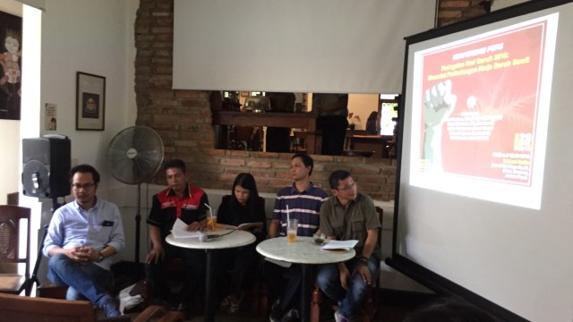 Diskusi Peringatan Hari Buruh (Foto: Fachrul Irwinsyah/kumparan)