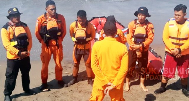Tim SAR Masih Cari Korban Tenggelam di Pantai Kebon Kelapa, Sukabumi