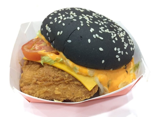 Burger McSpicy (Foto: Safira Maharani/ kumparan)