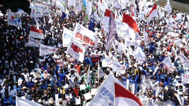 Demo buruh menuju ke Istana Negara. (Foto: Helmi Afandi Abdullah/kumparan)