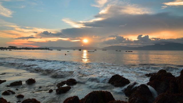Pantai Lakey, Dompu (Foto: flickr / anisa nur iman)