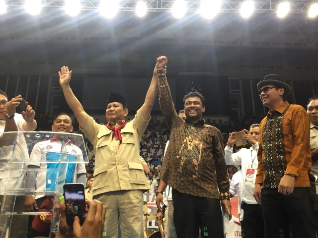 Prabowo dan Said Iqbal di Istora Senayan. (Foto: Fachrul Irwinsyah/kumparan)