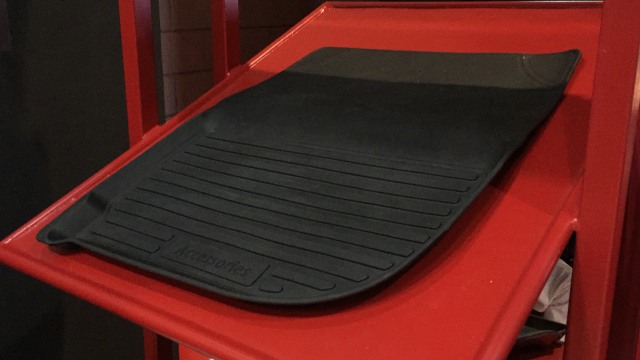 Karpet Mangkok MaxMat (Foto: Aditya Pratama Niagara)