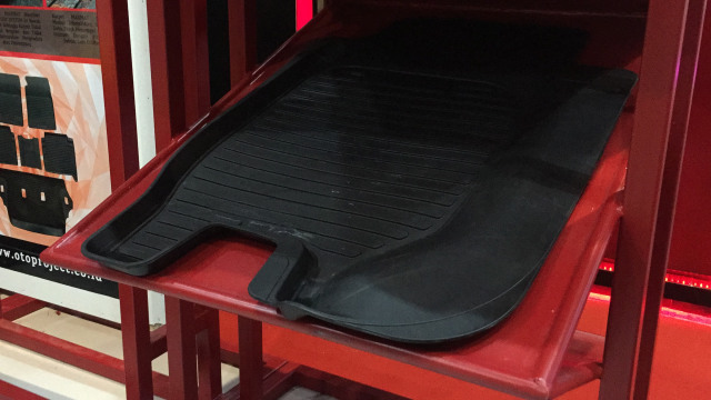 Karpet Mangkok MaxMat (Foto: Aditya Pratama Niagara)