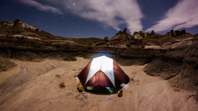 Tenda atau Dome untuk Mendaki. (Foto: Pexels)