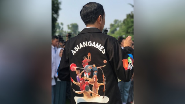 Jaket Asian Games 2018 yang dikenakan Jokowi. (Foto: Yudhistira Amran Saleh/kumparan)