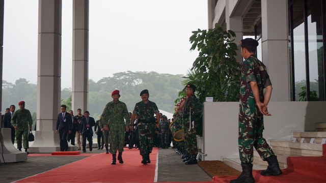 Sultan Hassanal Bolkiah tiba di Mabes TNI. (Foto: Yudhistira Amran Saleh/kumparan)