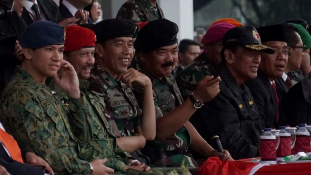 Abdul Mateen, Bolkiah, Jokowi, Hadi Tjahjanto (Foto: Nugroho Sejati/kumparan)