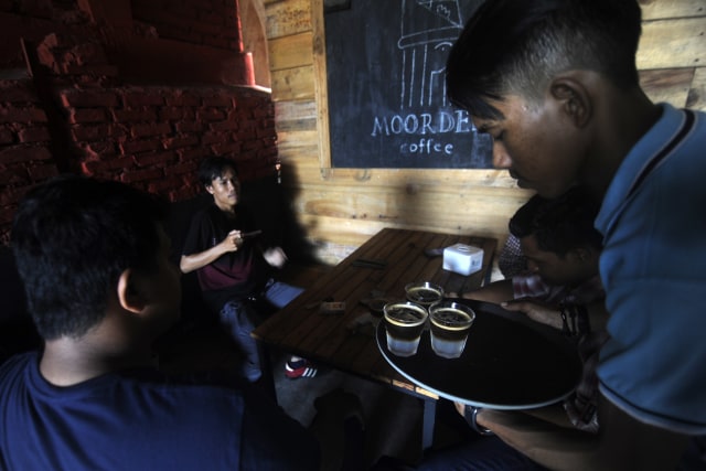 Nirapresso, perpaduan kopi dan air nira (Foto: Zuhri Noviandi/kumparan)