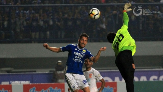 Persib Bandung vs Borneo FC (Foto: Dok. PT. LIB)