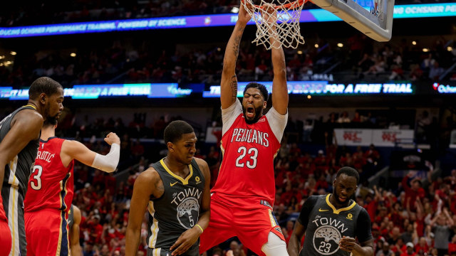 Pelicans vs Warriors di playoff NBA. (Foto: Derick E. Hingle/Reuters)