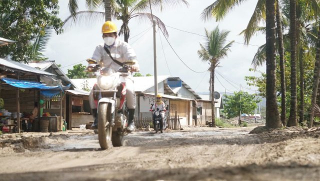 Sejumlah pekerja di Morowali, Sulawesi Tengah  Foto: Iqbal Firdaus/kumparan