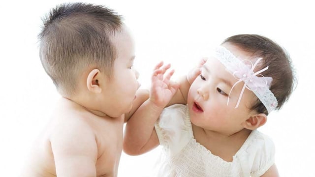 Mengatasi Kecemburuan Dalam Membesarkan Anak Kembar