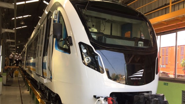 Kereta LRT Palembang produksi PT INKA. (Foto: Elsa Olivia L Toruan/kumparan)