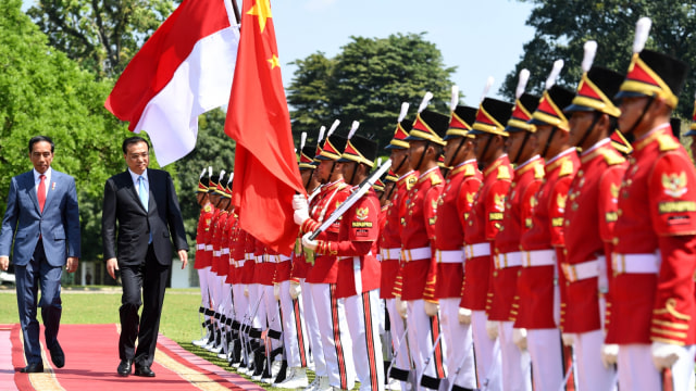 Presiden Jokowi dan PM China Li di Istana Bogor. (Foto: Antara/Puspa Perwitasari)