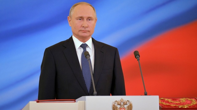 Pengambilan sumpah Putin. (Foto: Sputnik/Alexander Astafyev/Pool via Reuters)