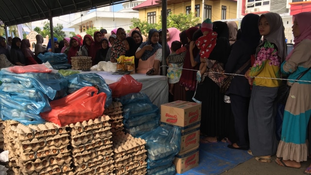 Pasar murah di Banda Aceh (Foto: Zuhri Noviandi/kumparan)