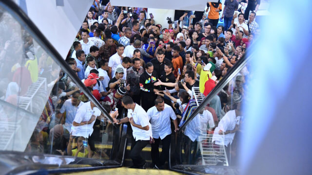 Jokowi Kunjungi Mall di Riau (Foto: Biro Pers Setpres)