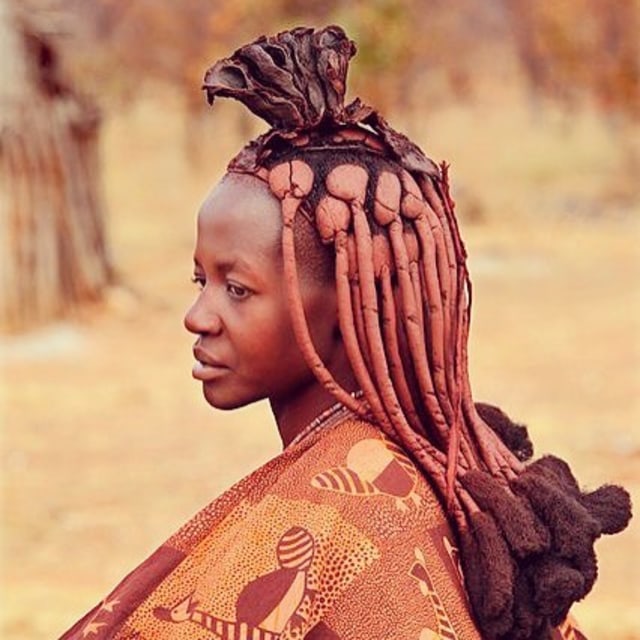 Wanita Himba Tidak Mandi dengan Air (Foto: Flickr/Suiteness.com)