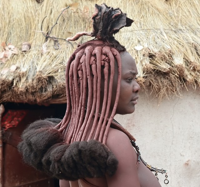 Kepang suku Himba (Foto: Flickr/Oleg Nabrovenkov)