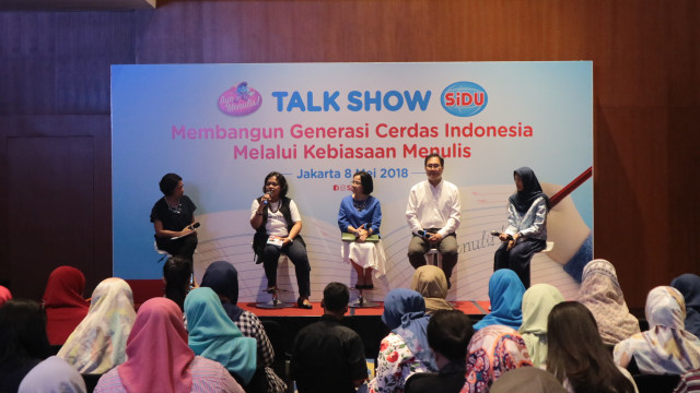 Talkshow "Ayo Menulis Bersama SiDU" (Foto: Dokumentasi: Sinar Dunia)