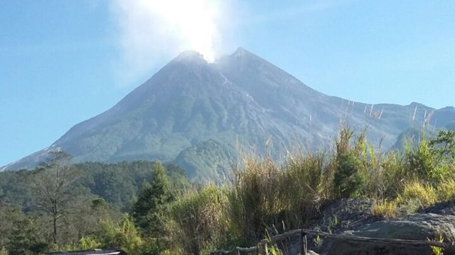 Erupsi Gunung Merapi (Foto: Istimewa)