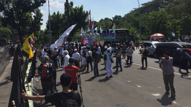 Massa Aksi 115 di depan Kedubes AS (Foto: Mirsan Simamora/kumparan)