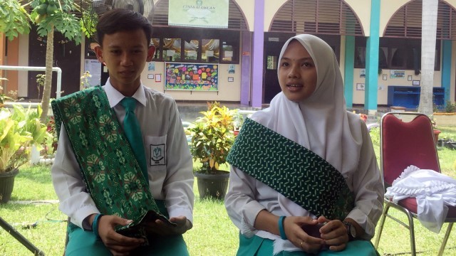 Ibni dan Amania asal Filipina, sekolah di Aceh. (Foto: Andreas Ricky Febrian/kumparan)