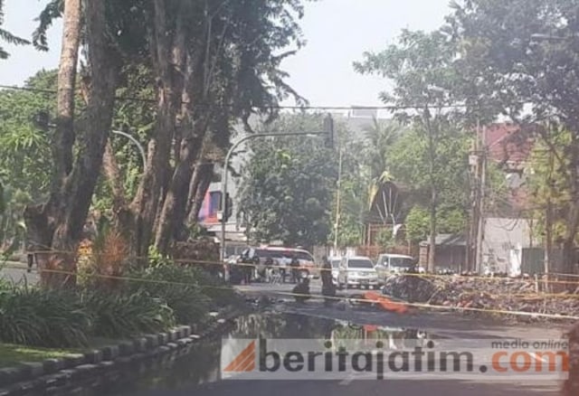 Bom di Gereja Pantekosta Surabaya Dilempar dari Mobil