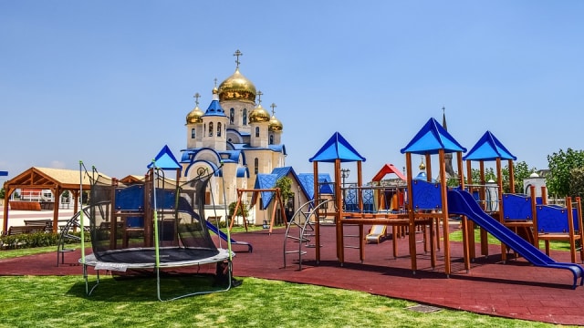 playground modern design architecture  (Foto: Wikimedia Commons)