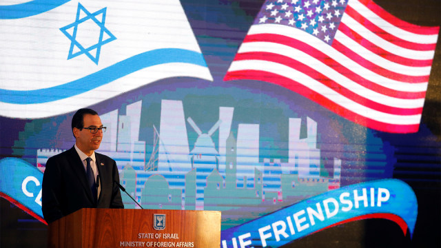 Steven Mnuchin berbicara di kemenlu Israel  (Foto: REUTERS/Amir Cohen)