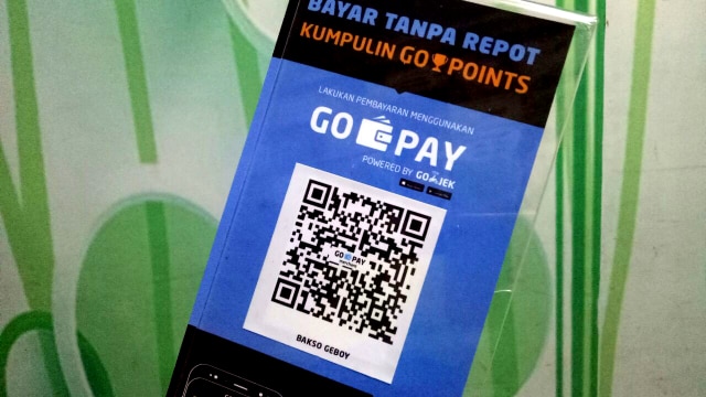 Warung Bakso Geboy terima pembayaran Go-Pay. (Foto: Aditya Panji/kumparan)