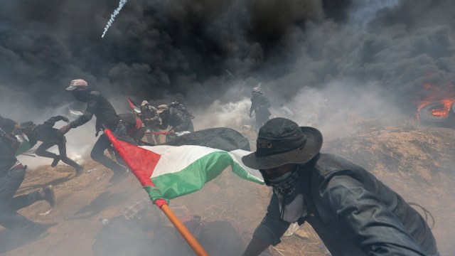 Demonstrasi di Gaza. (Foto: Reuters/Ibraheem Abu Mustafa)