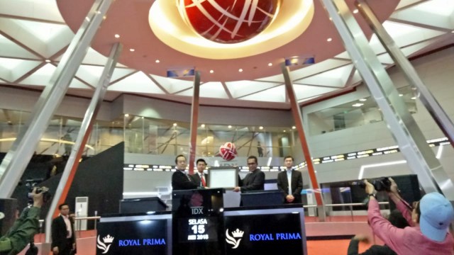 Pencatatan saham perdana PT Royal Prima Tbk. (Foto: Ela Nurlaela/kumparan)