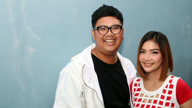 Ricky Cuaca dan Irma Darmawangsa. (Foto: Munady Widjaja)