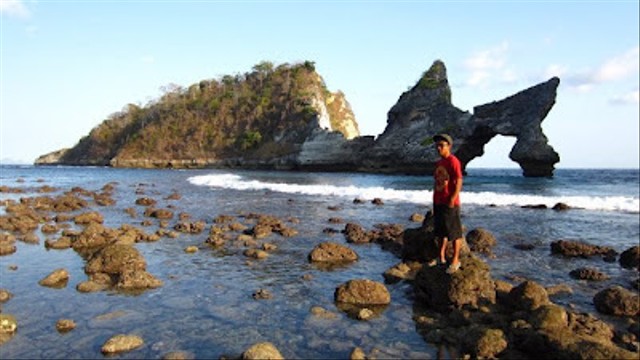  Pesona Nusa Penida | 6 Pantai Paling Eksotik Yang Wajib Dikunjungi   (3)