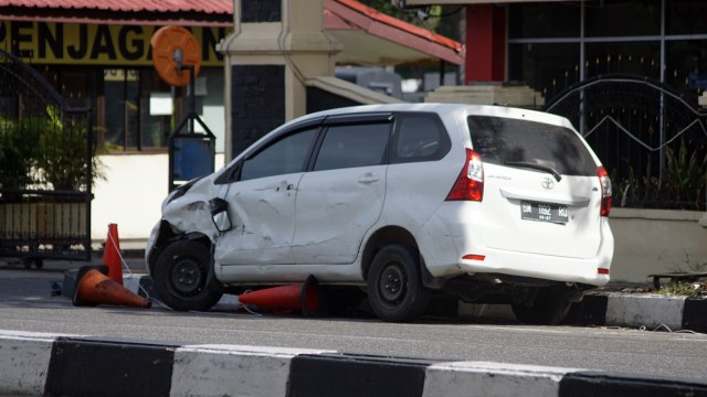 Mobil teror Polda Riau (Foto: ANTARA FOTO/Retmon)