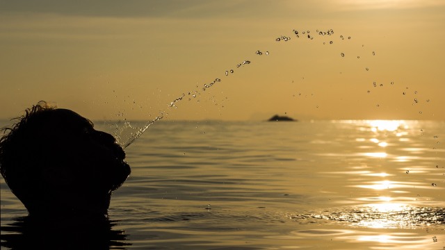 Ilustrasi meludah. (Foto: Shutterstock)